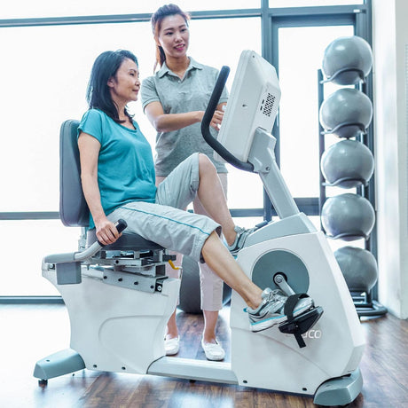 Dyaco 4 0R Recumbent Bike Patient Therapist