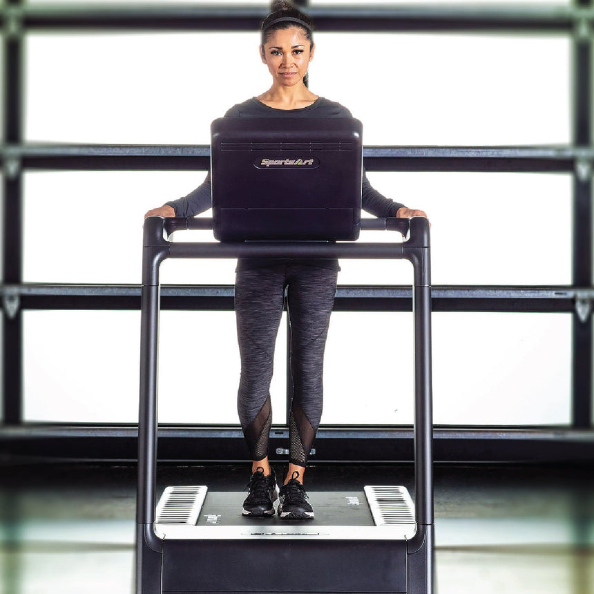 SportsArt_T673_Treadmill_WomanSocial
